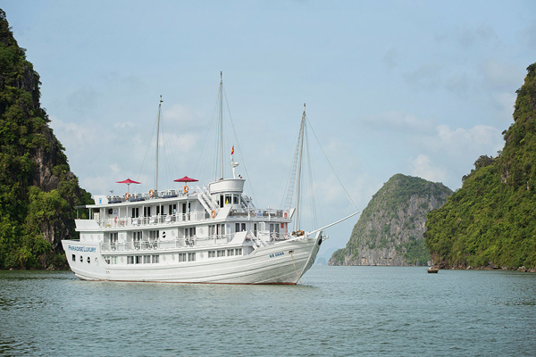 Halong Bay (2 days/ 1 night-sleep on boat)