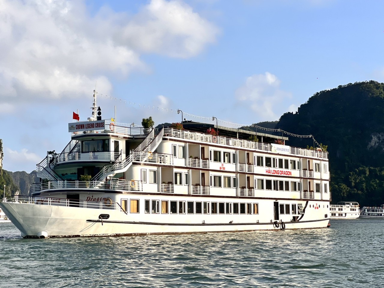 Halong bay on Crownlegend cruise (3 days/ 2 nights)