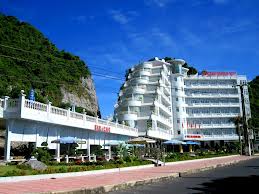 Halong Cat Ba Island (3 days/ 2 nights - boat & hotel sleeping)